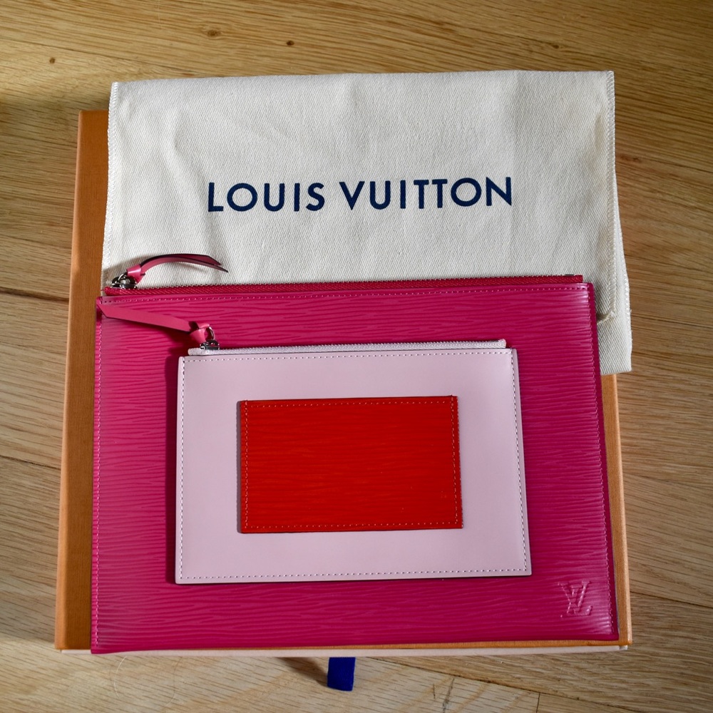 LOUIS VUITTON PINK EPI POUCHETTE